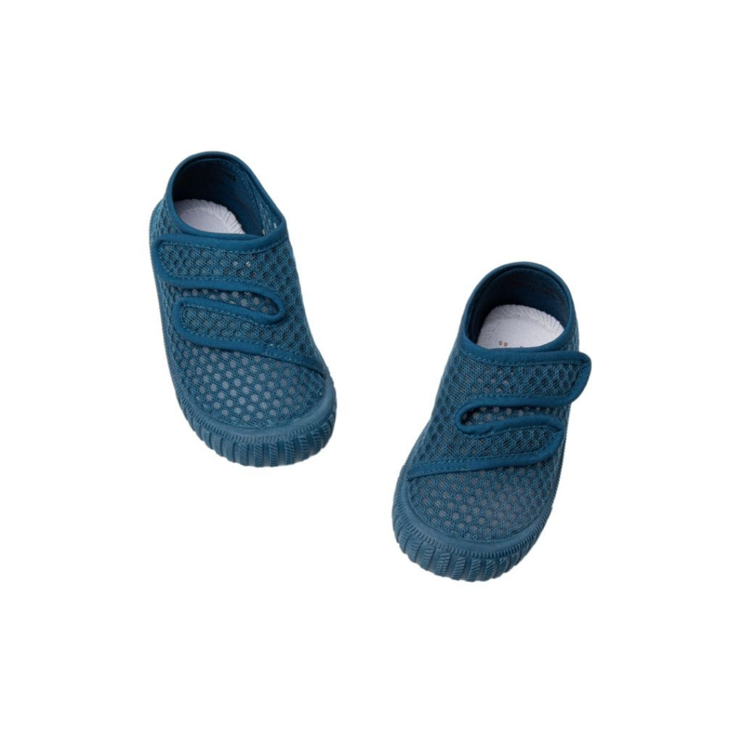 Play shoes